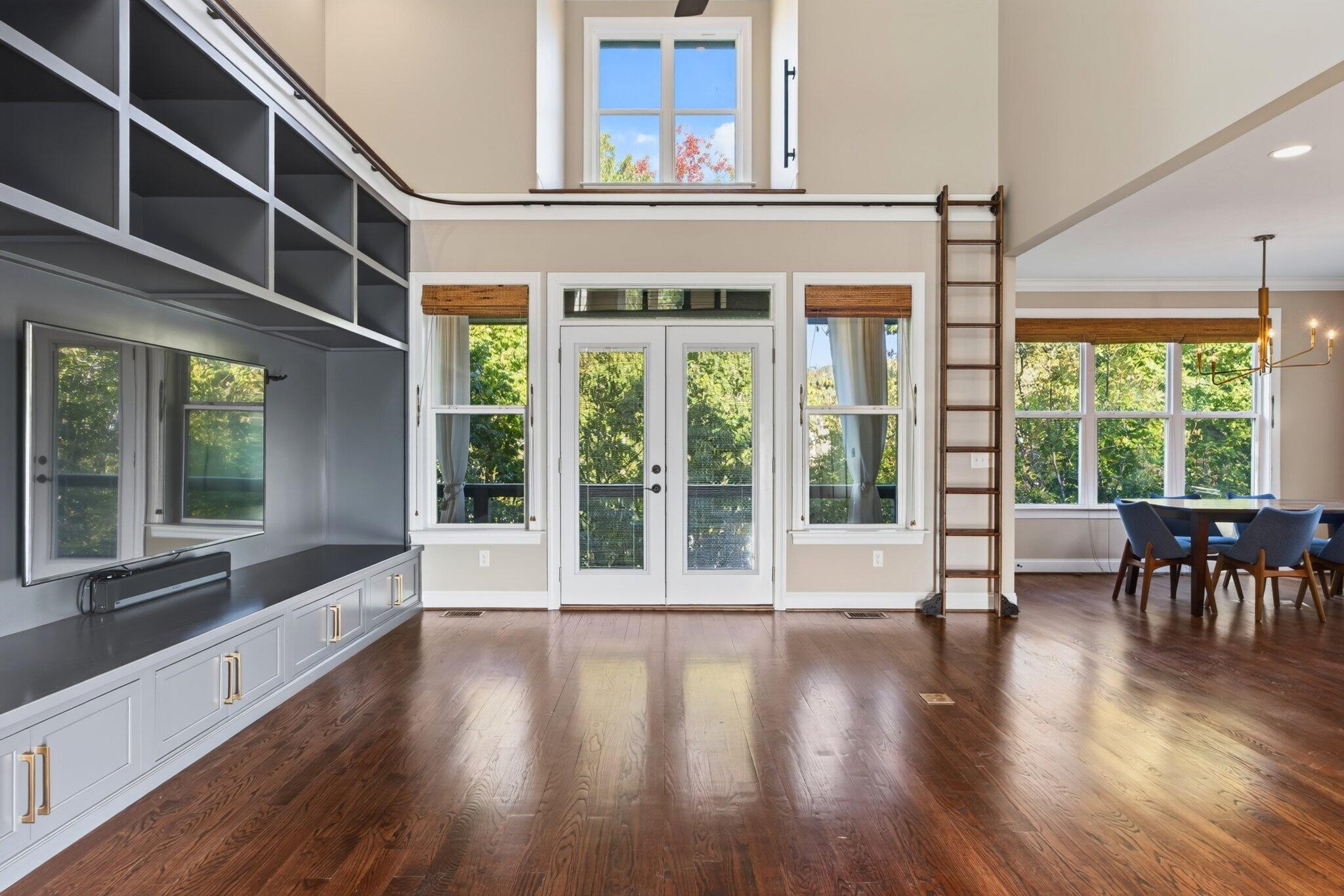 837 Stellar View Property Photo 10