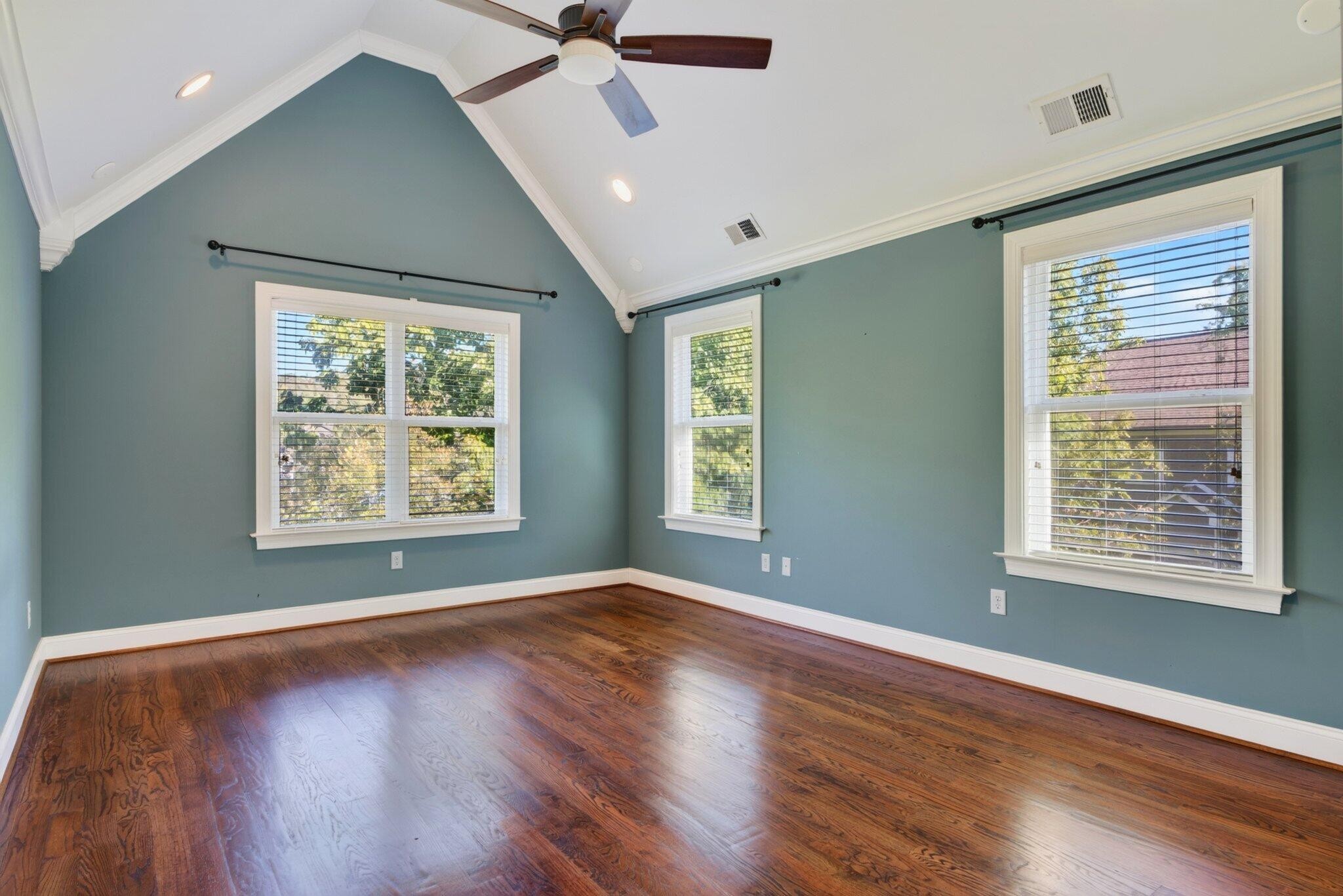 837 Stellar View Property Photo 36