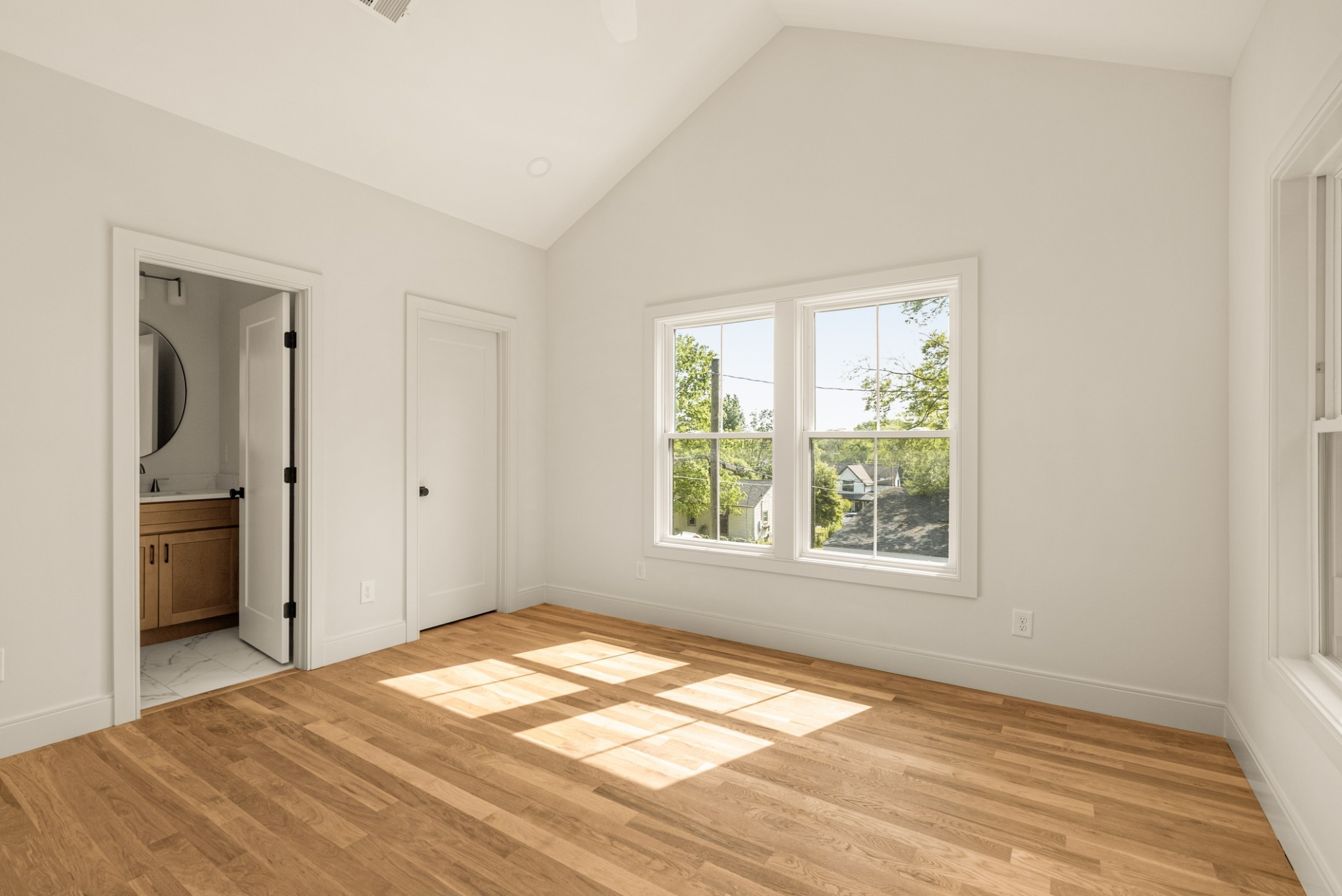 307 Marie St Property Photo 4