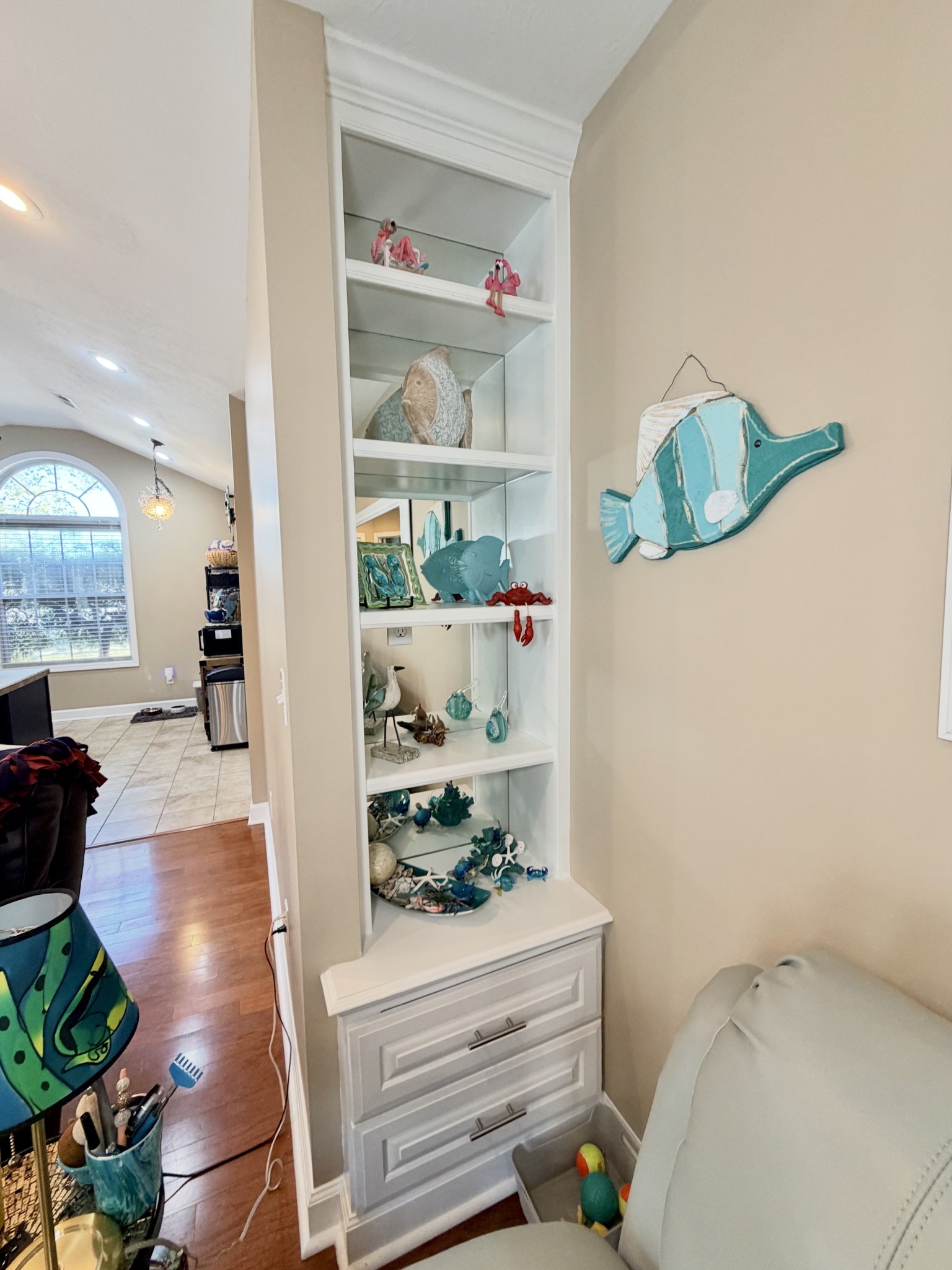 313 Abbey Way, N Property Photo 4