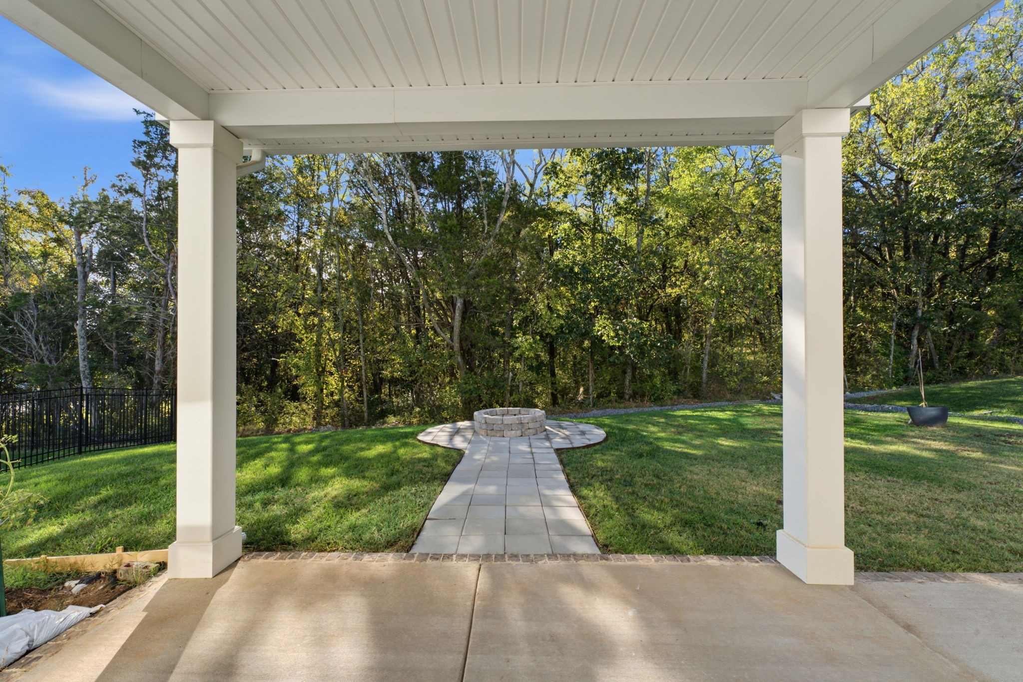 109 Cannonade Ct Property Photo 33