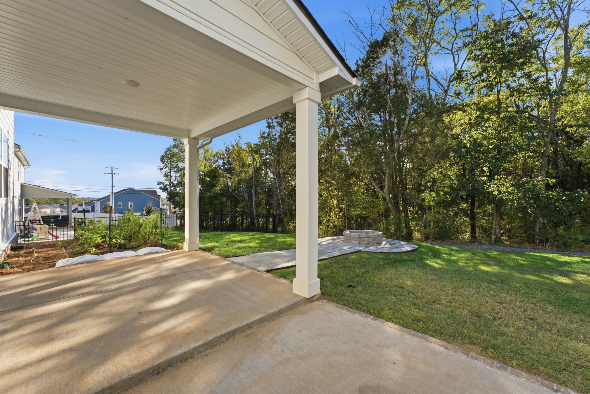 109 Cannonade Ct Property Photo 34