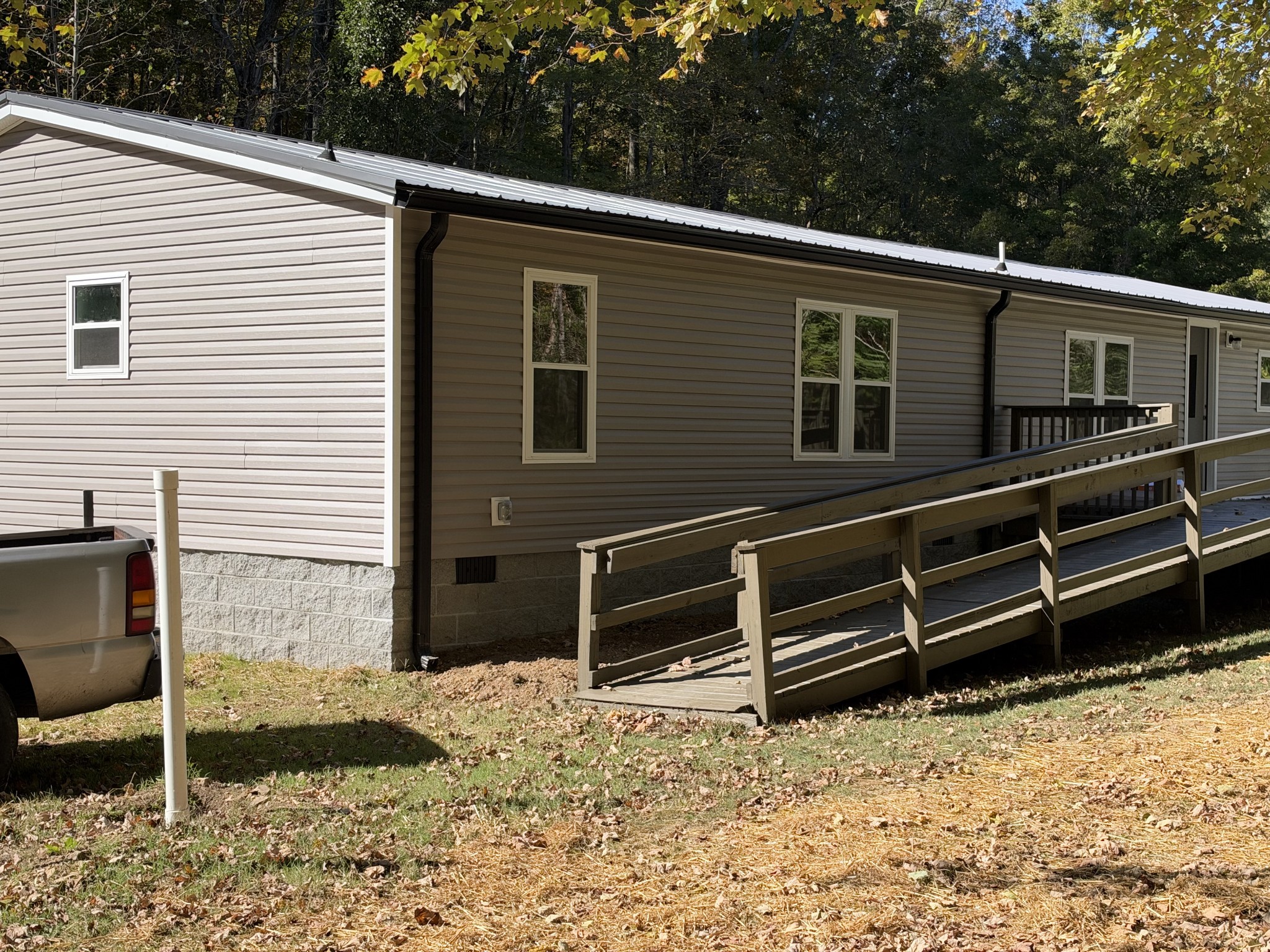 2210 Little Bartons Creek Rd, N Property Photo 6