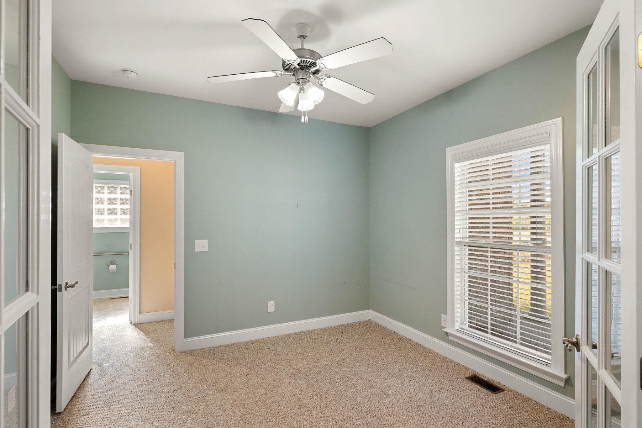 131 Hunters Glen Dr Property Photo 25