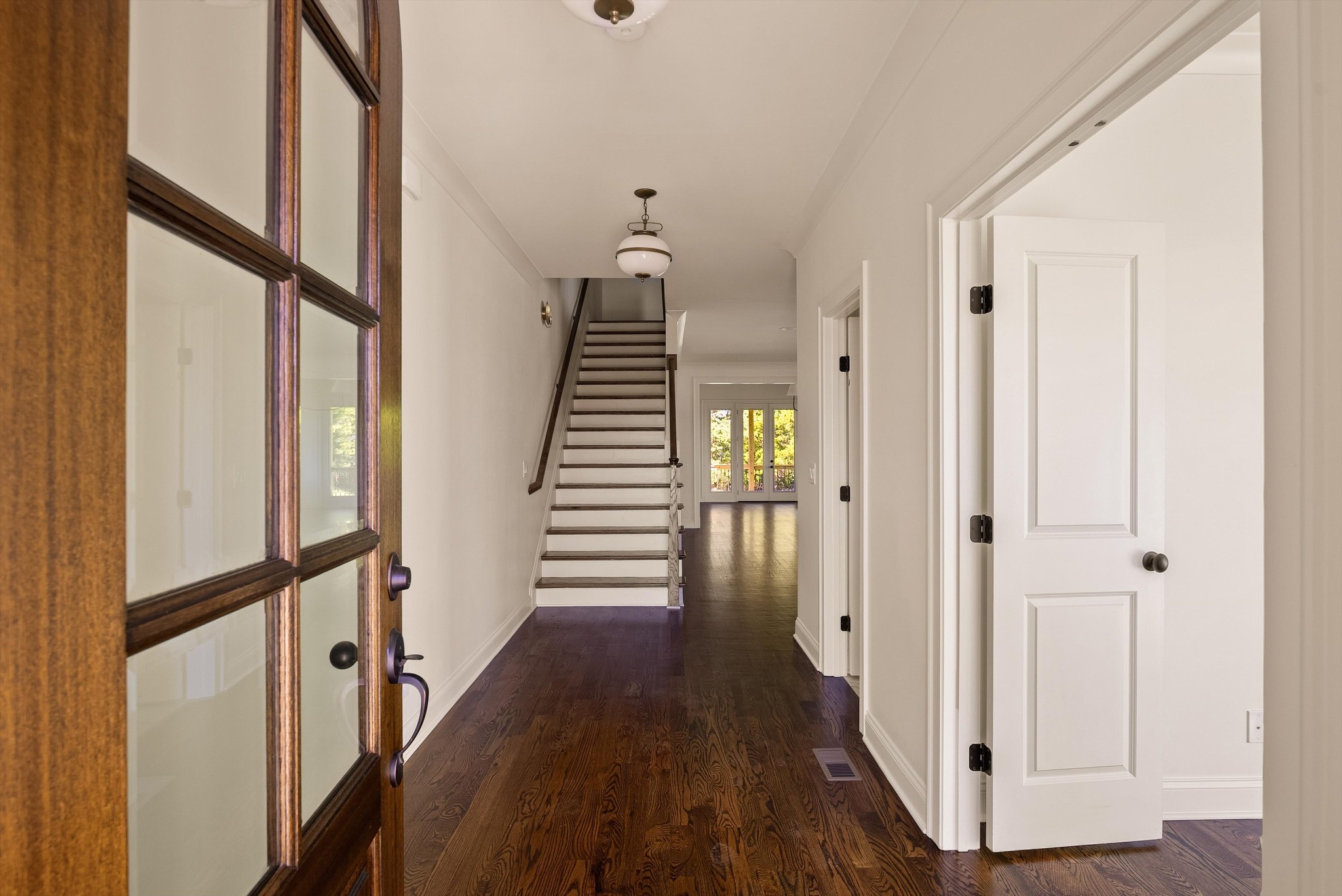 1010 Stone Creek Ln Property Photo 5