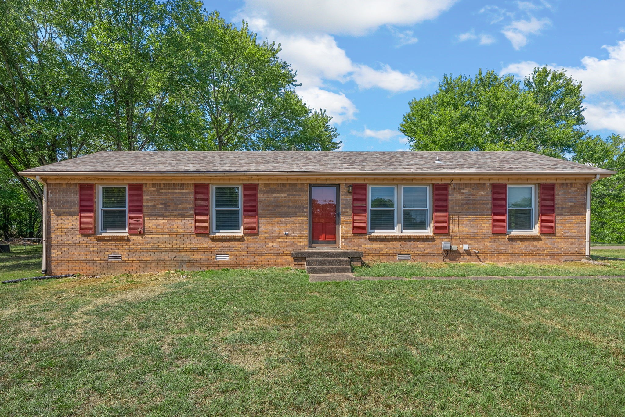 328 Welchwood Dr Property Photo 1