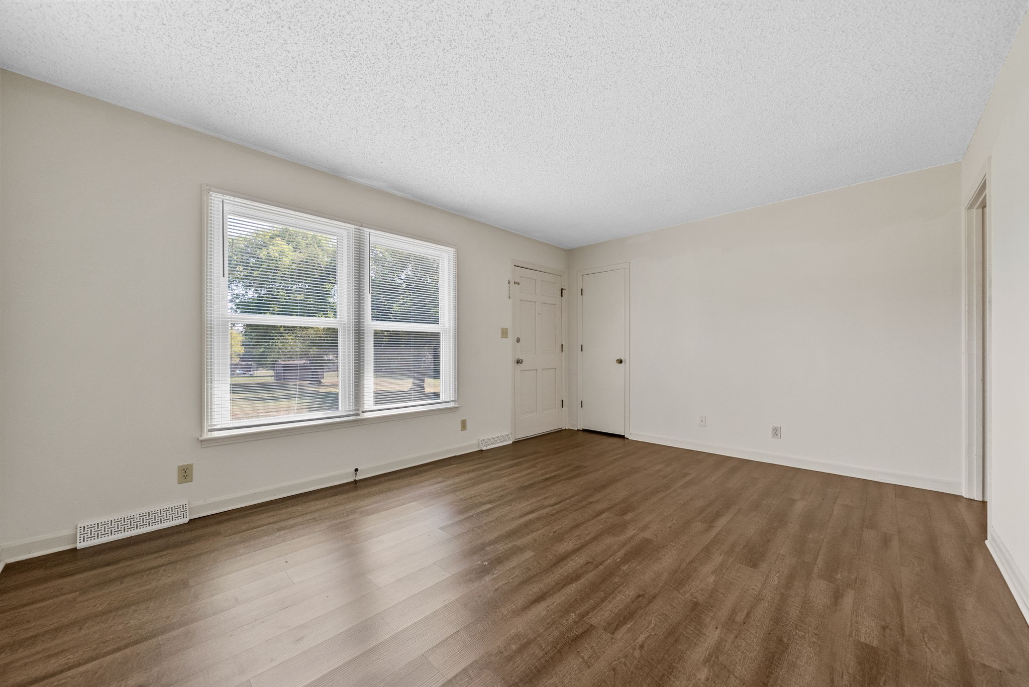 328 Welchwood Dr Property Photo 5
