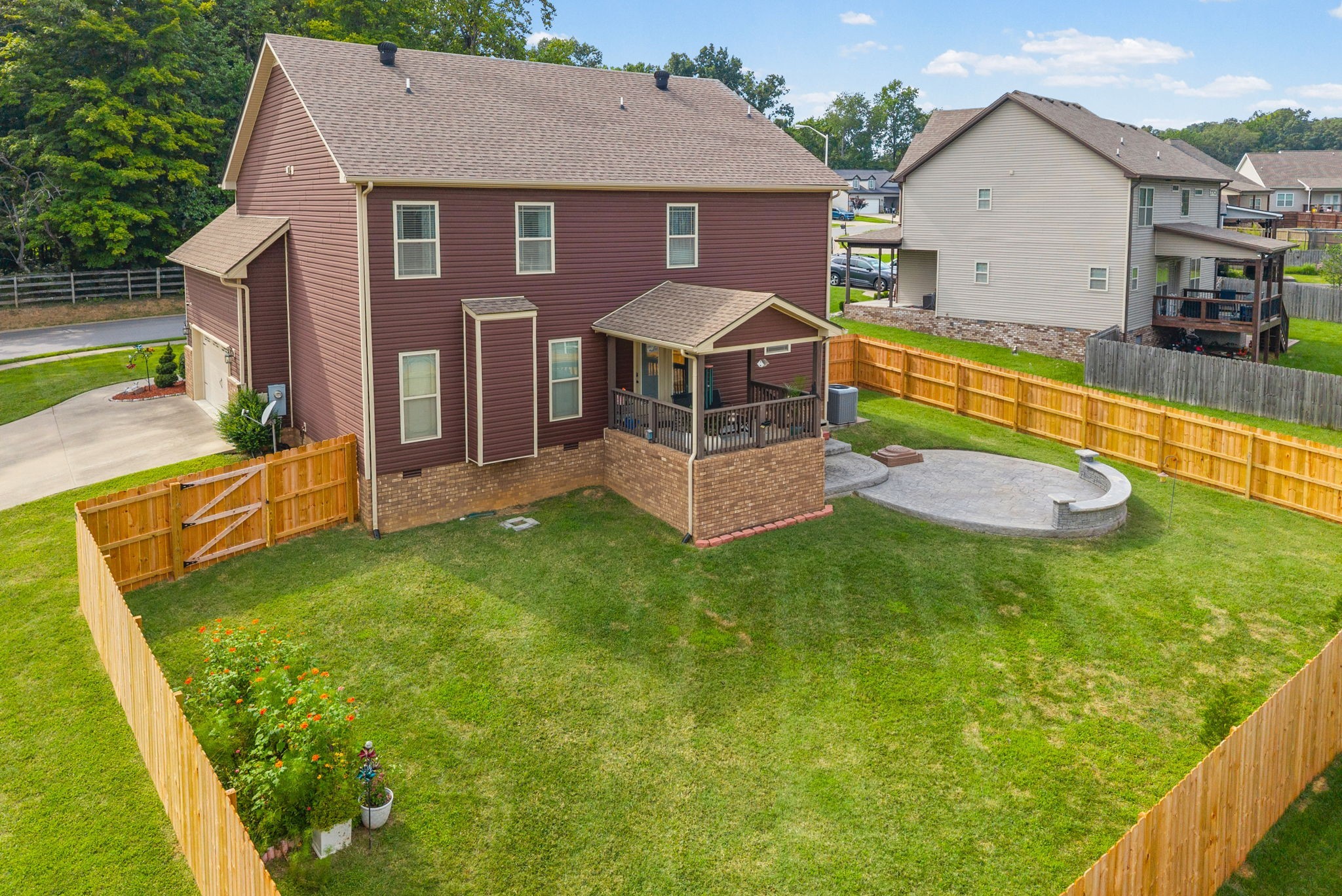 101 Brumfield Ct Property Photo 1