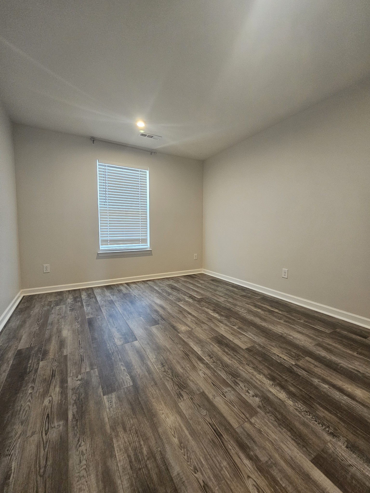472 Killarney Park Property Photo 14