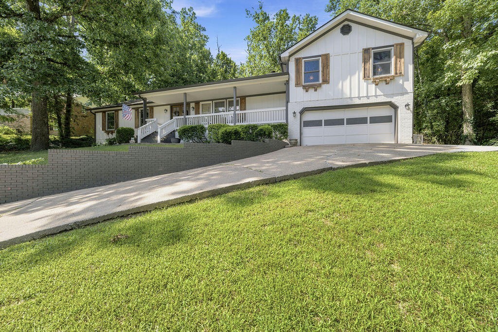 9302 Rockshire Lane Property Photo 43