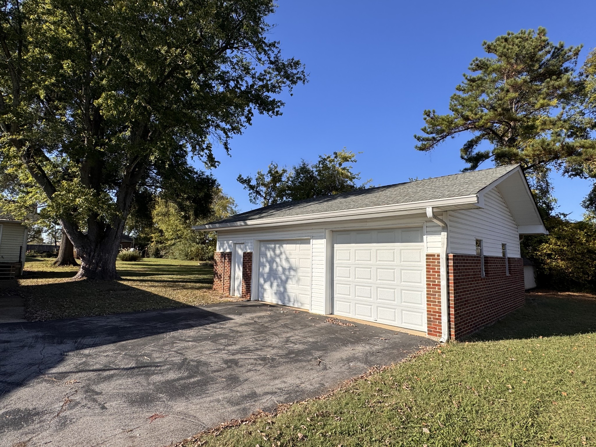 1505 Idlewild Dr Property Photo 7