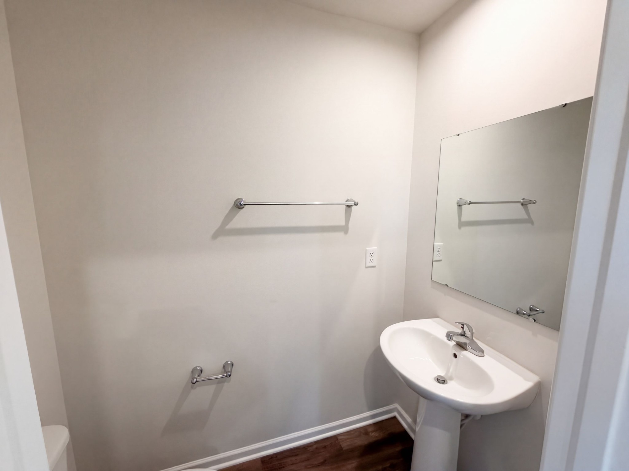 949 Blue Ash Way Property Photo 13