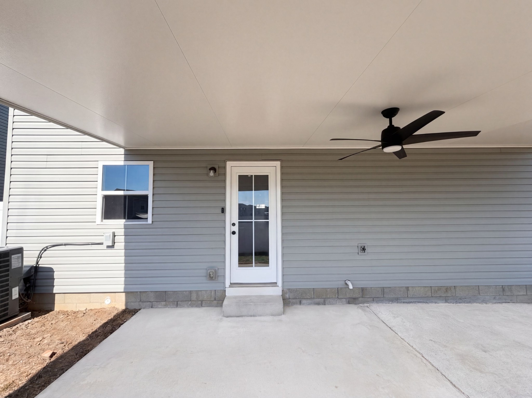 949 Blue Ash Way Property Photo 15