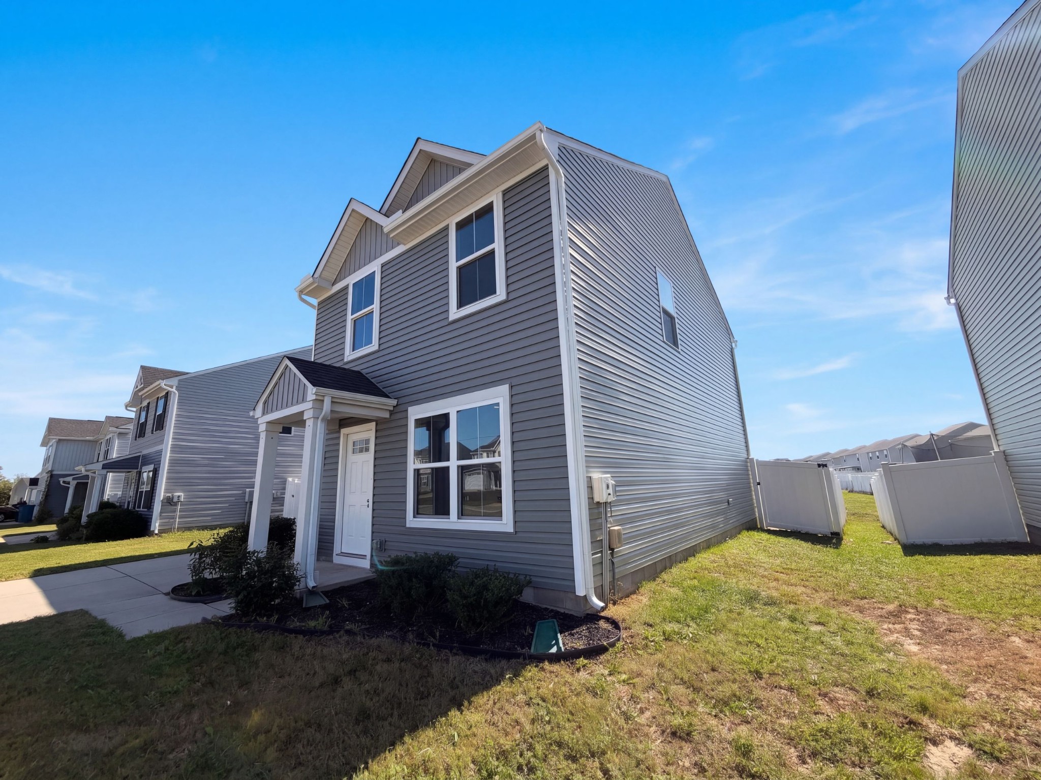 949 Blue Ash Way Property Photo 18