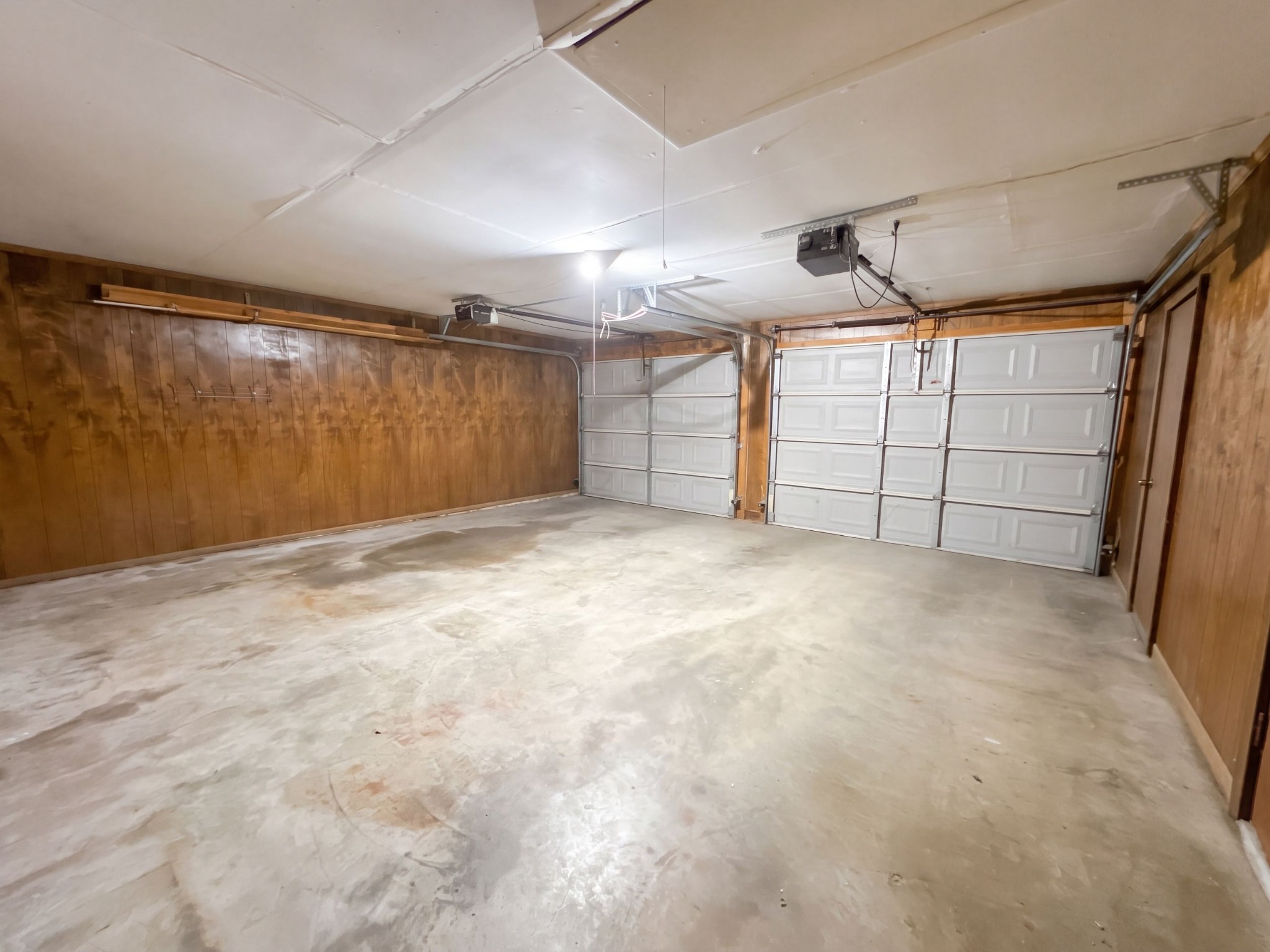592 Woodland Dr Property Photo 14