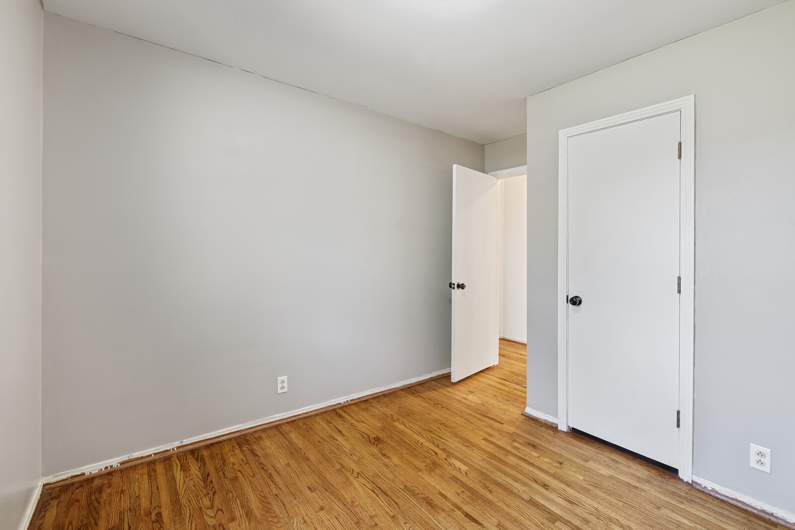 445 Janette Ave Property Photo 16