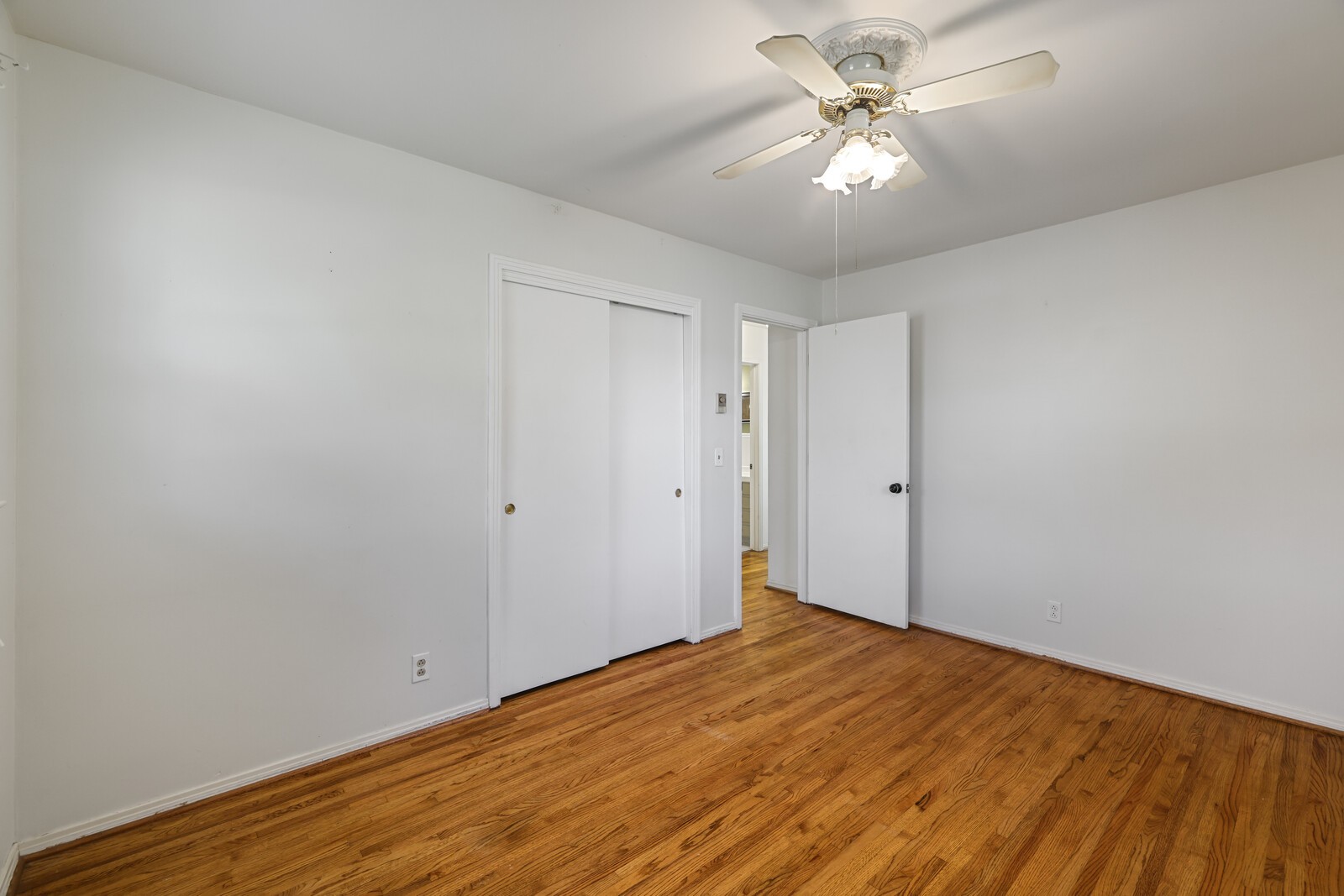 445 Janette Ave Property Photo 24