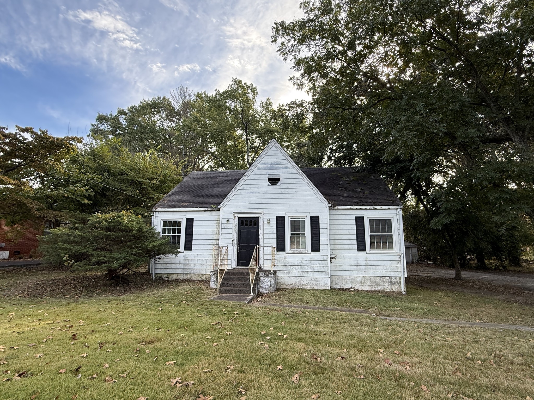 913 Mcarthur St Property Photo 1