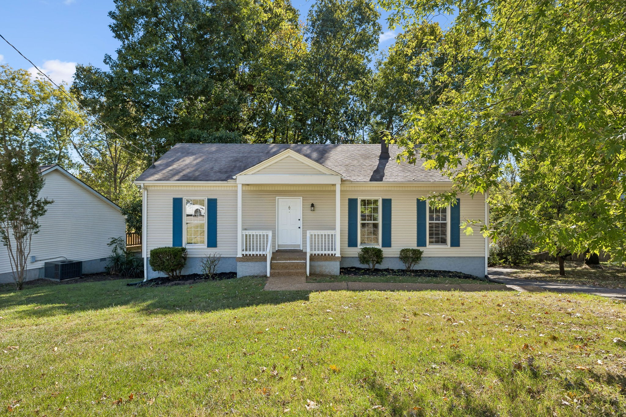 313 Sunrise Cir Property Photo 1