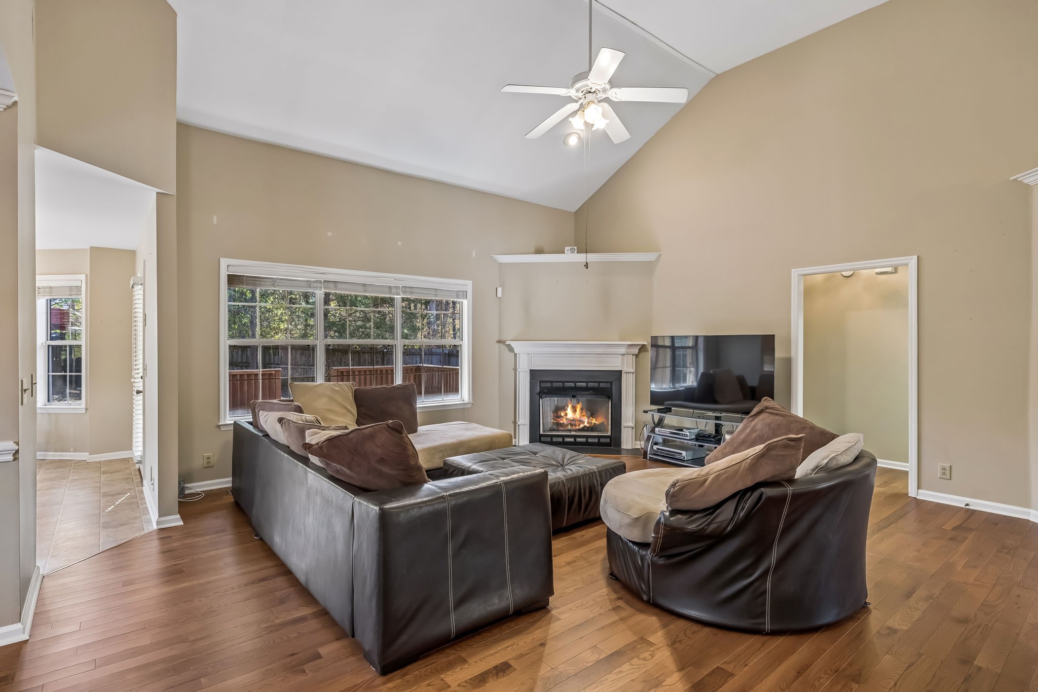 6312 Paddington Way Property Photo 6