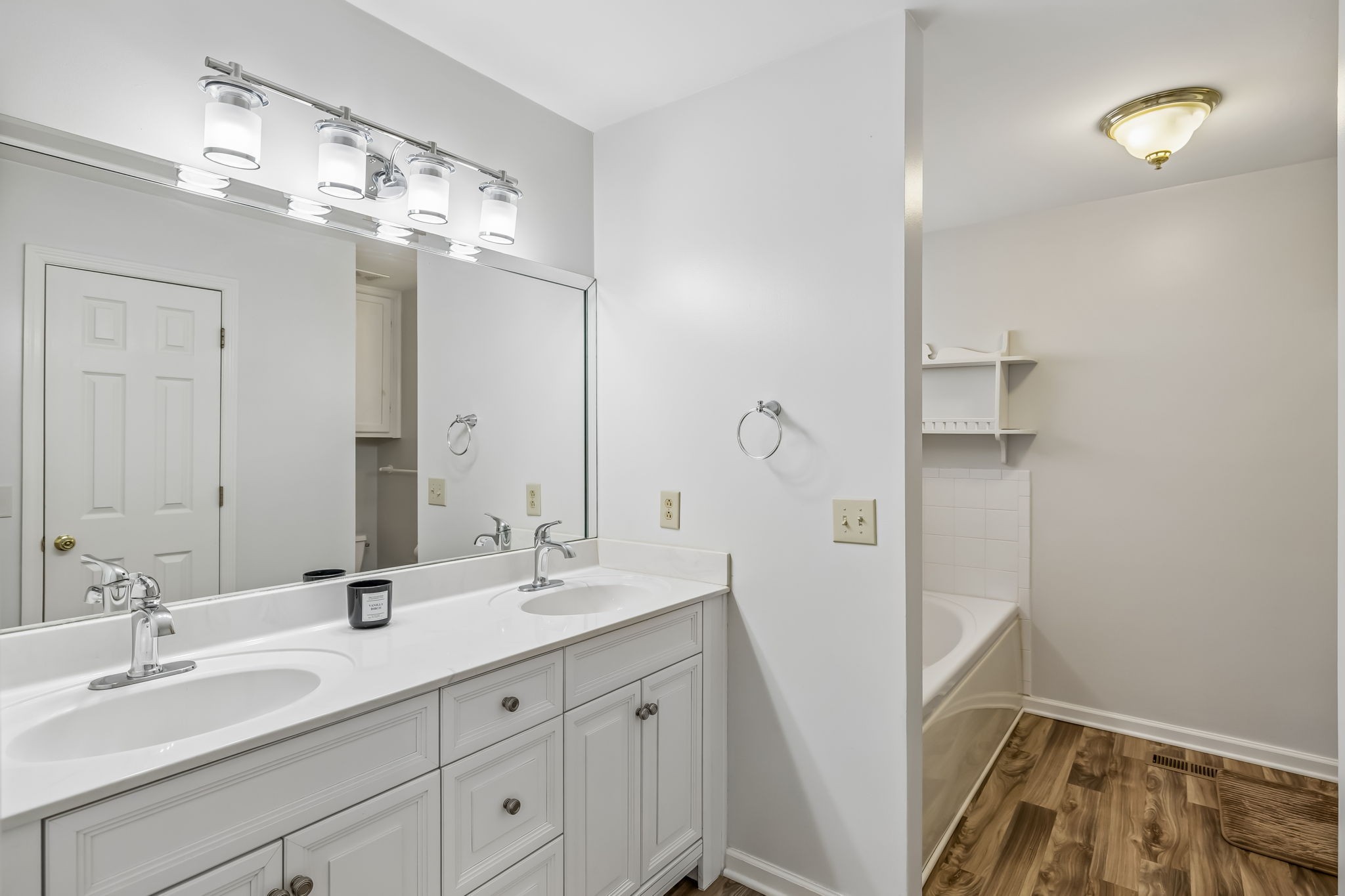 6312 Paddington Way Property Photo 14
