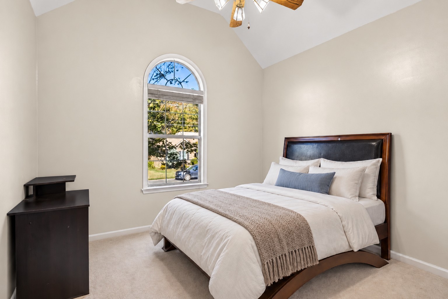 6312 Paddington Way Property Photo 18