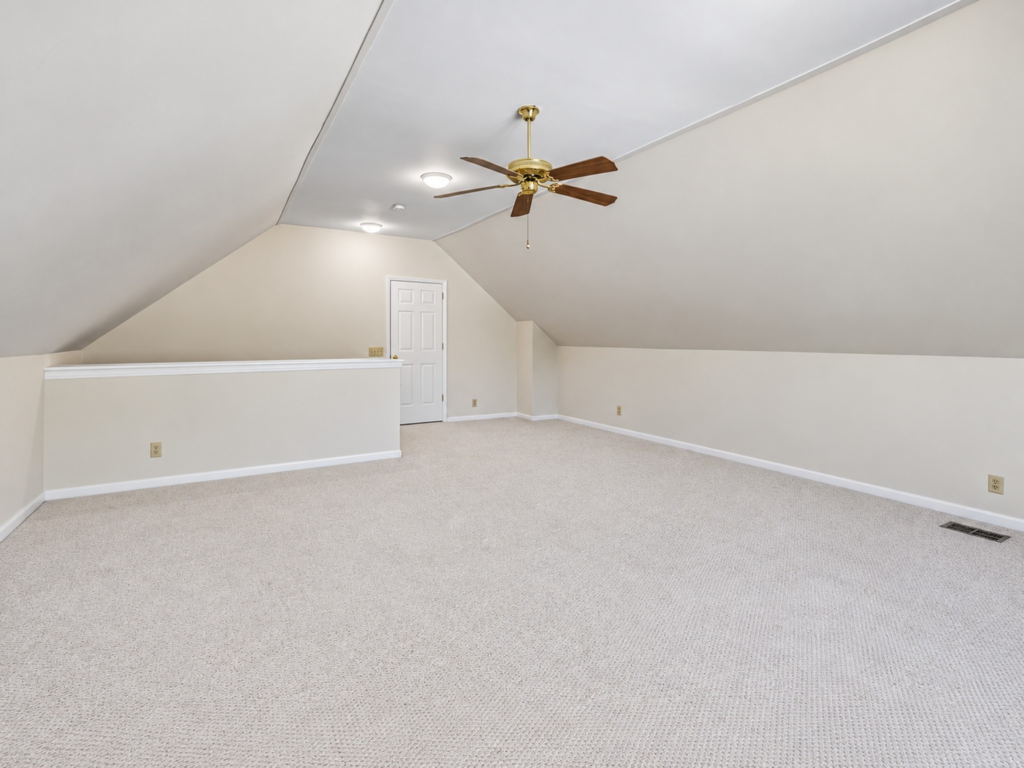 6312 Paddington Way Property Photo 24