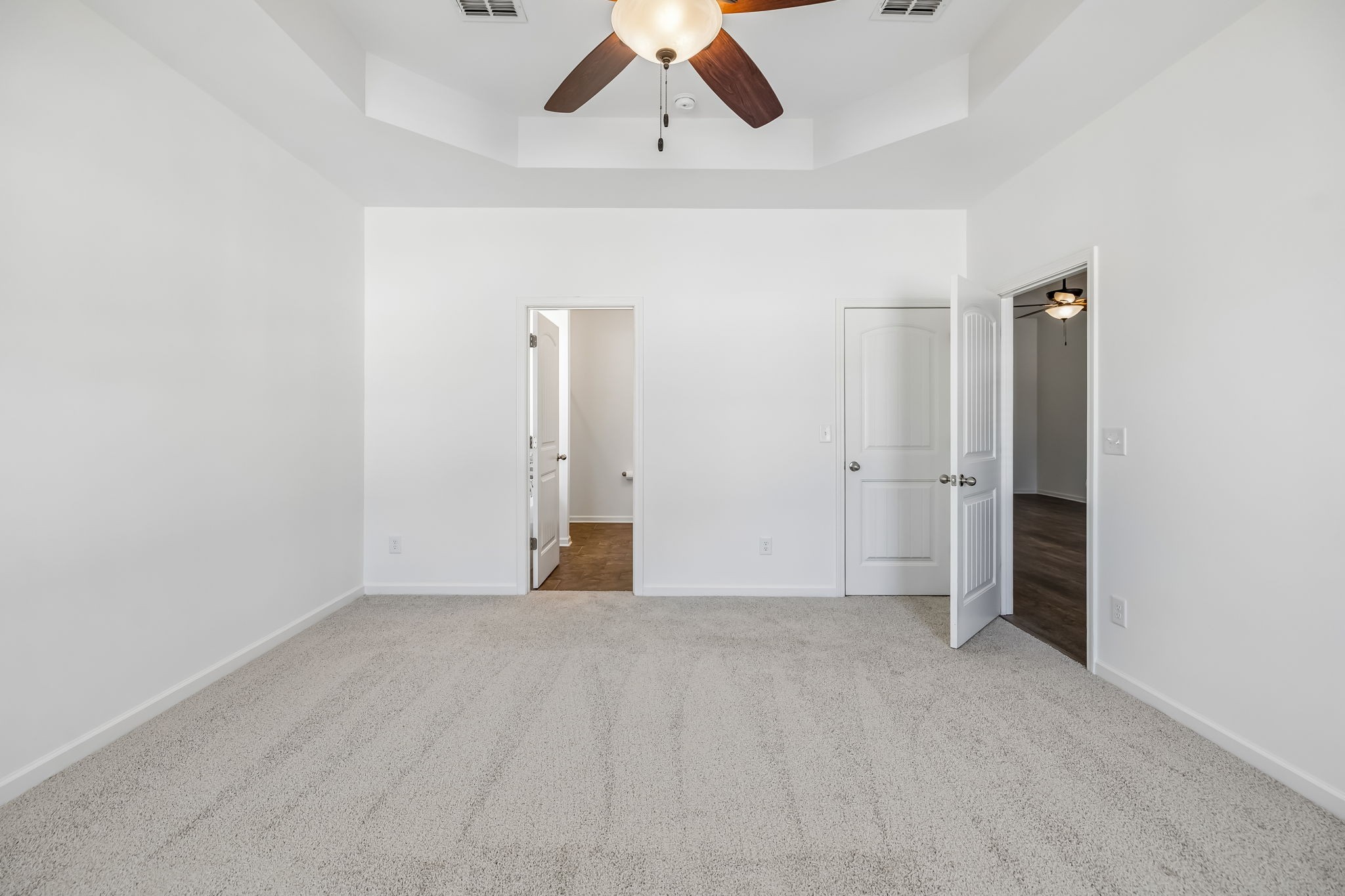101 E Coker Way Property Photo 24