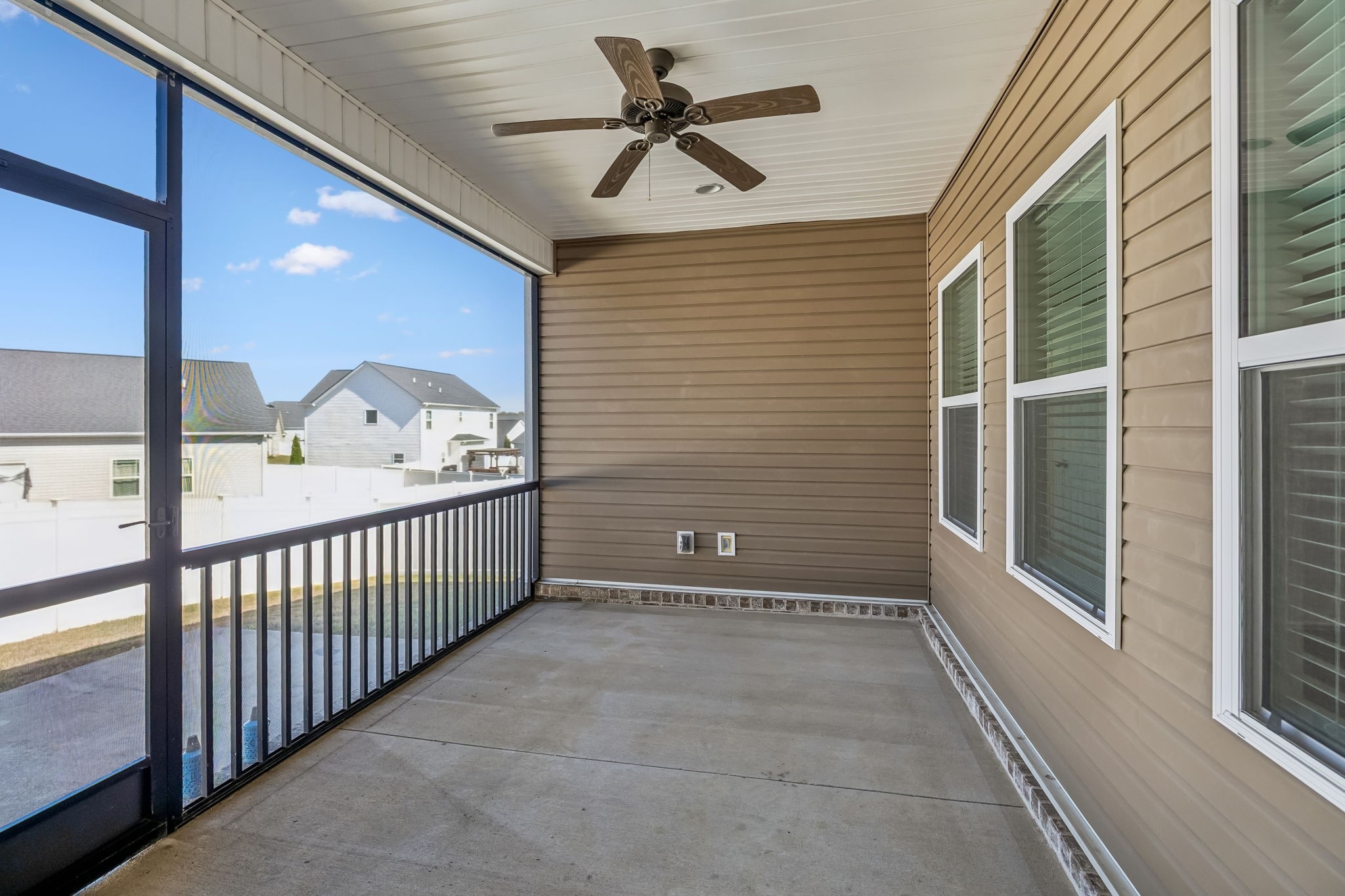 101 E Coker Way Property Photo 31