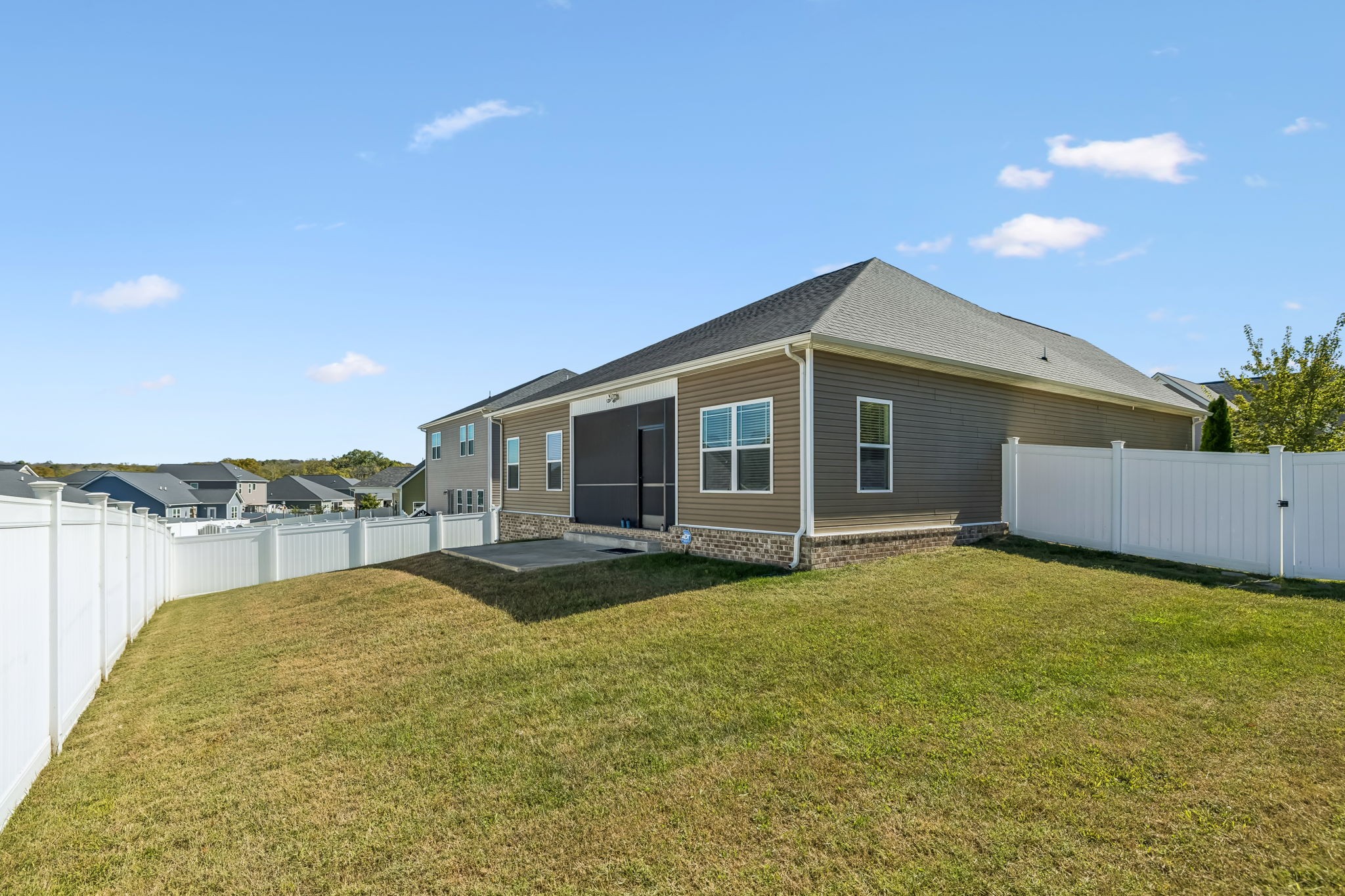 101 E Coker Way Property Photo 34