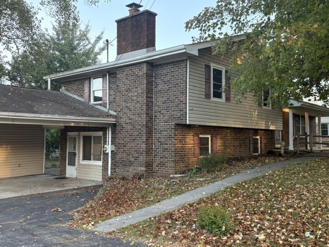 4527 Lee Dr, Nw Property Photo 4