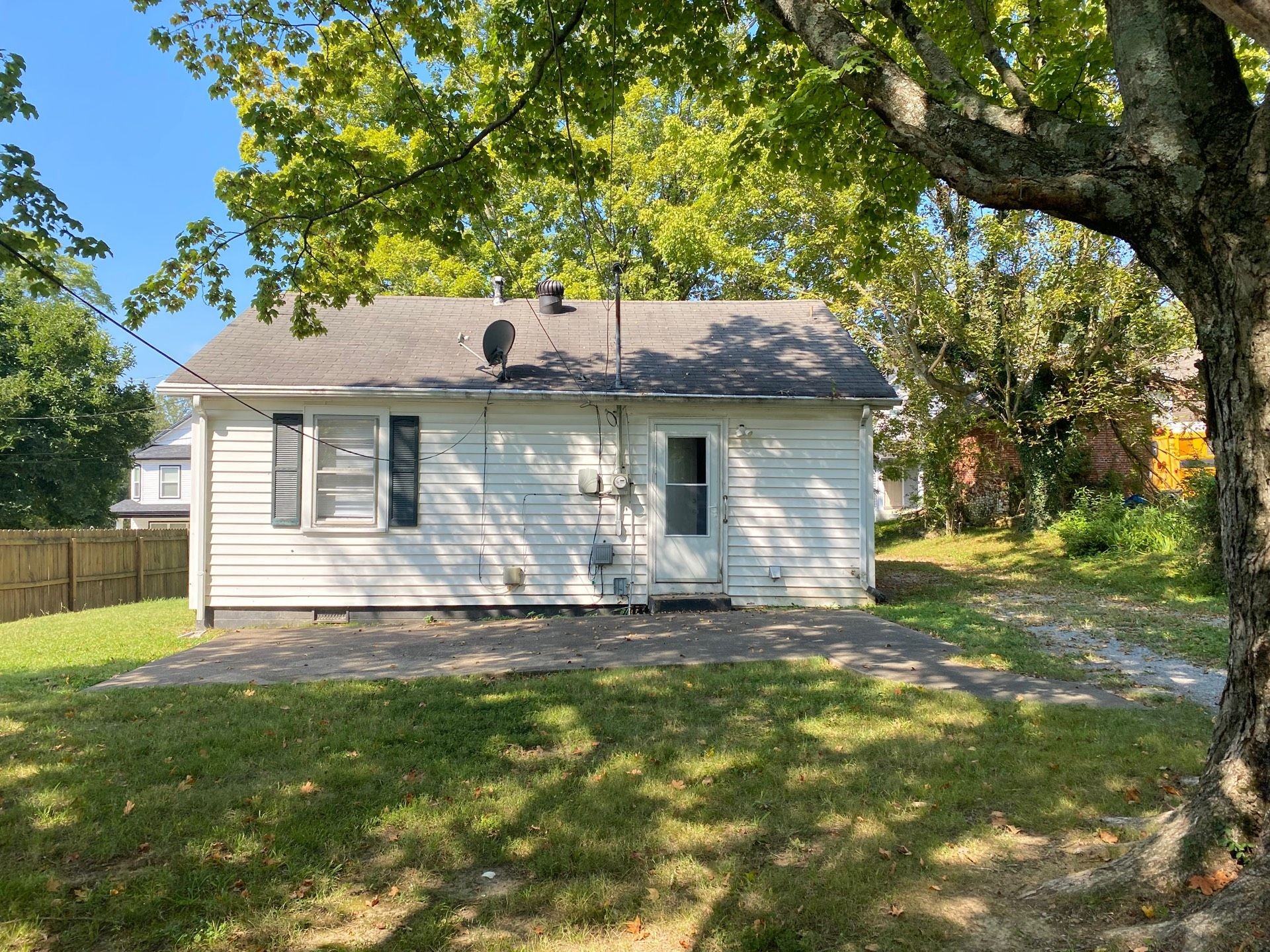 719 Perkins Ave Property Photo 16