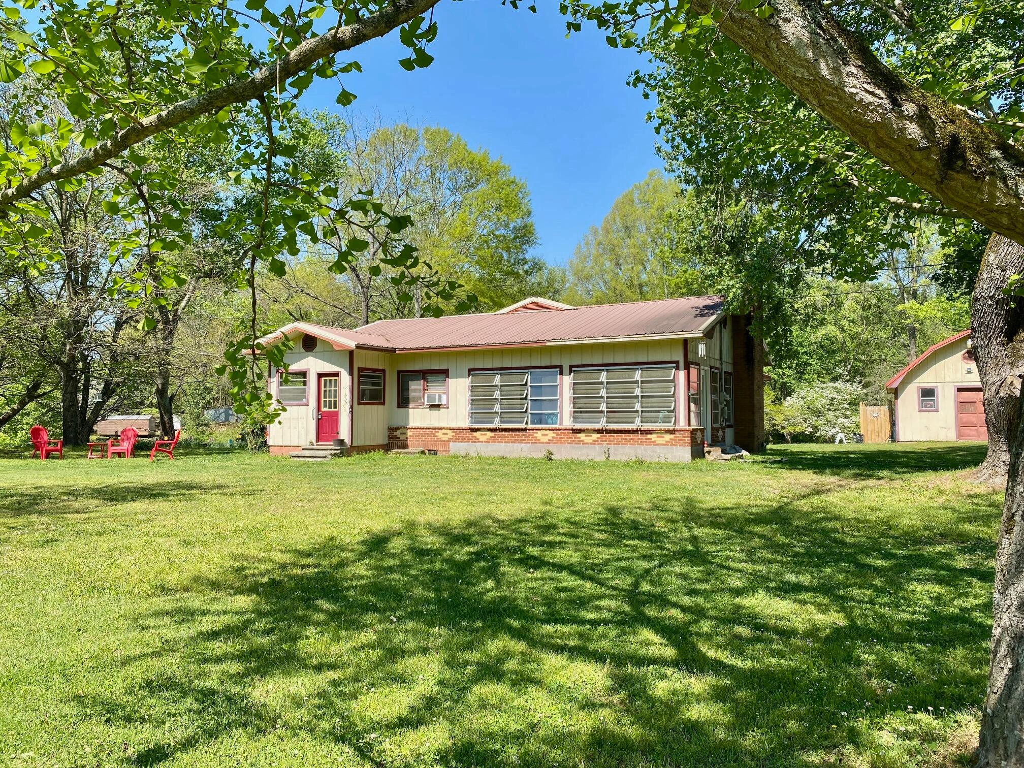 1639 Tennga Gregory Road Property Photo 1