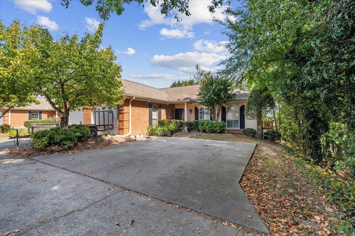 1698 Pin Oak Drive Property Photo 1