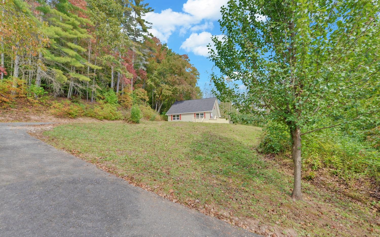 251 Maltby Rd Property Photo 14