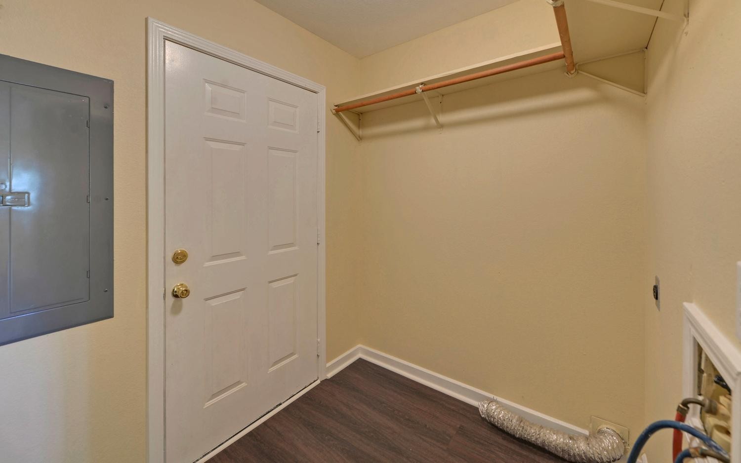 251 Maltby Rd Property Photo 28