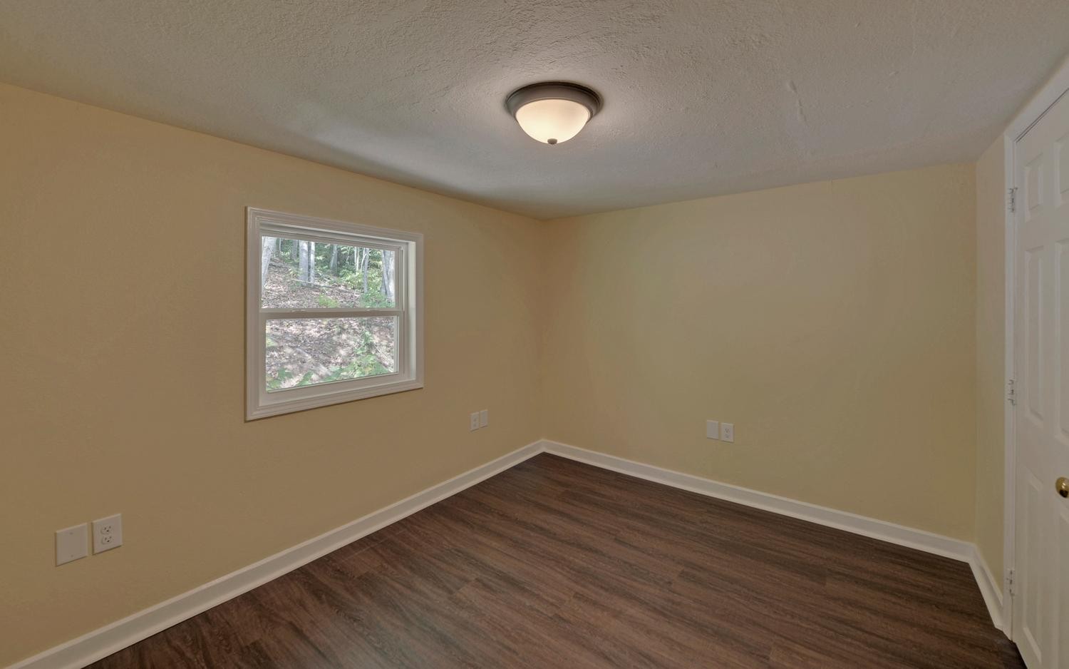 251 Maltby Rd Property Photo 39