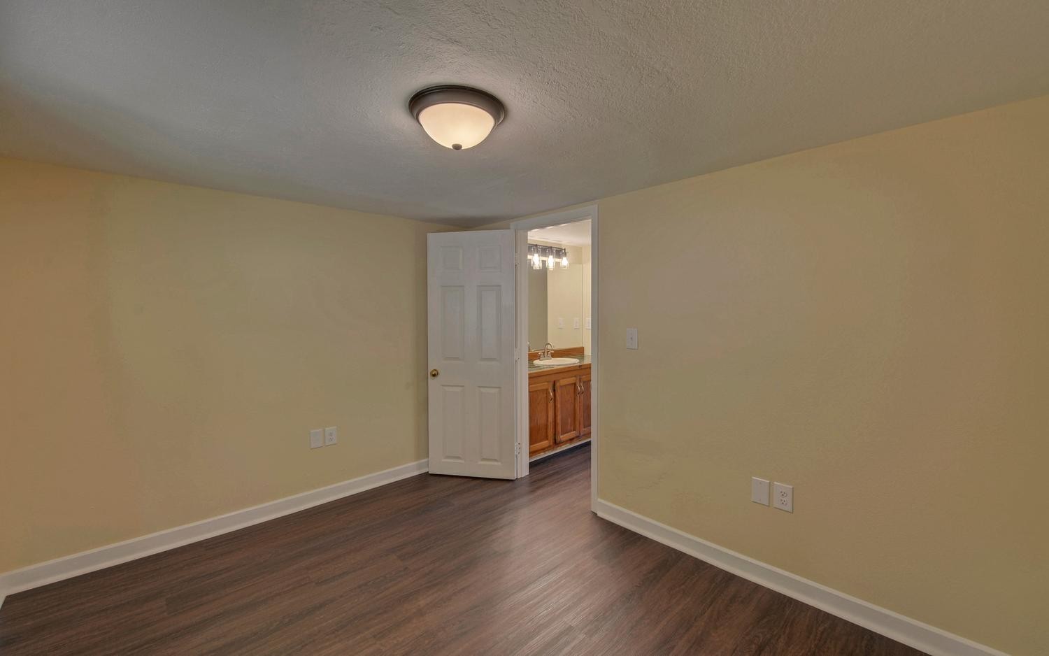 251 Maltby Rd Property Photo 40