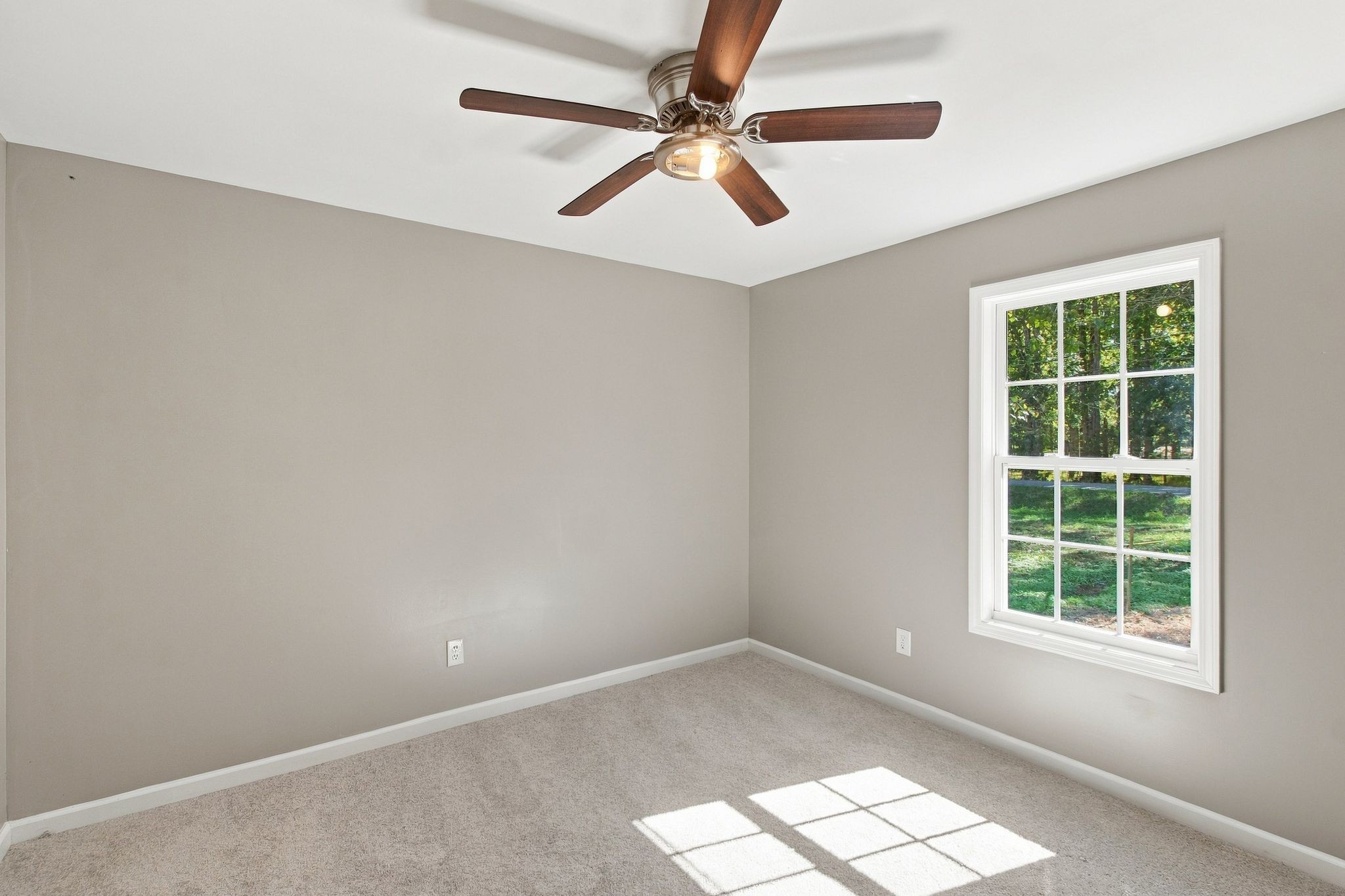 721 Taylor Rd Property Photo 14