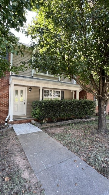 1902 Fletcher Rd, Nw Property Photo 2