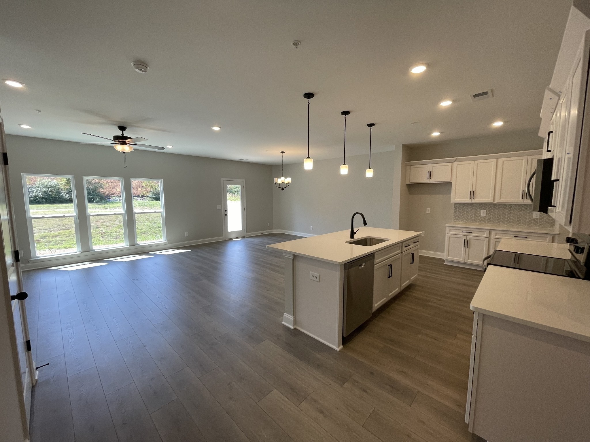 1140 June Wilde Rdg Property Photo 7
