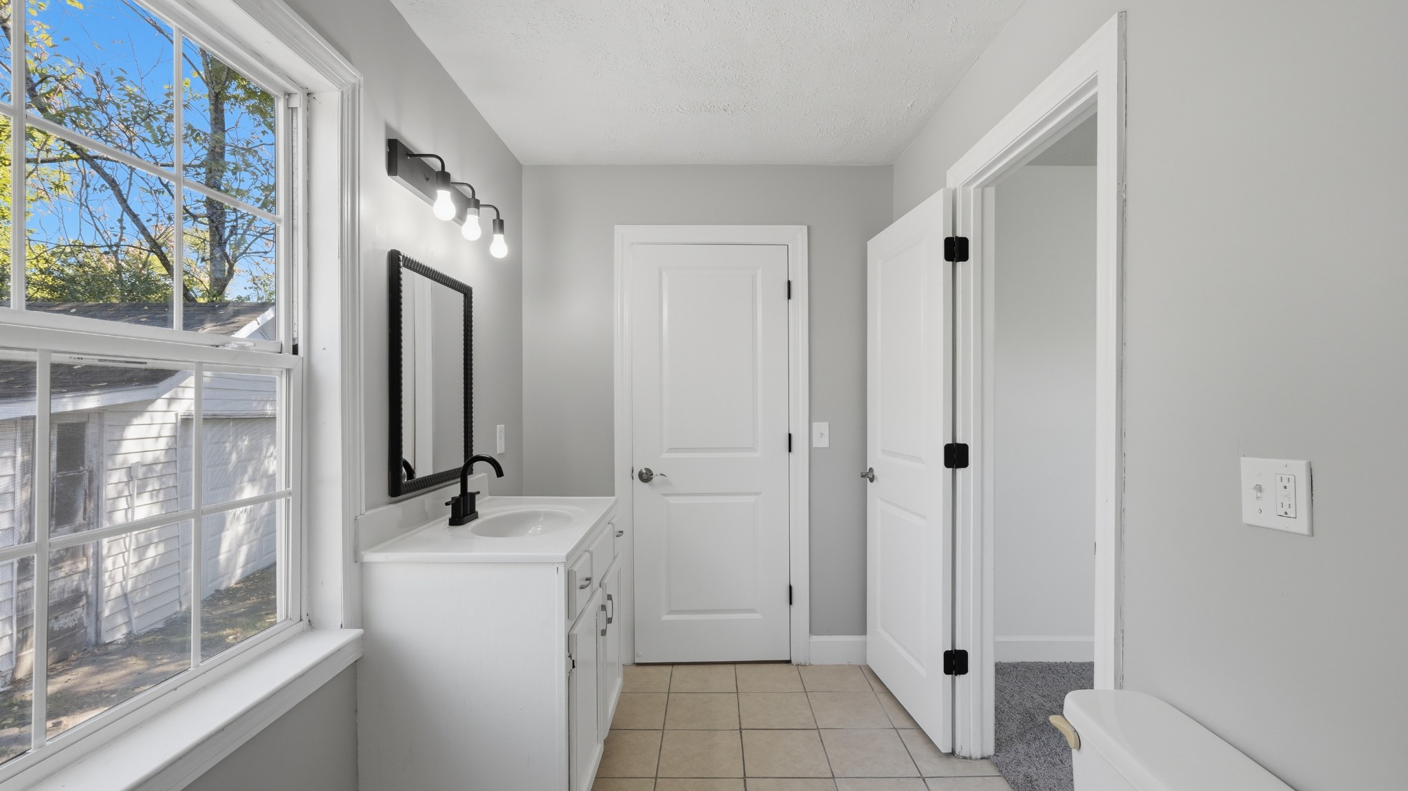 3208 Hydes Ferry Rd Property Photo 16
