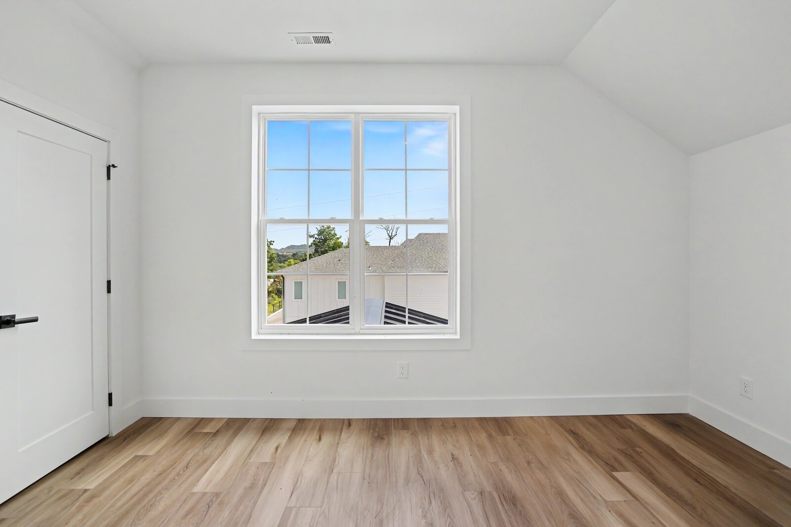 135 Stella Dr Property Photo 40
