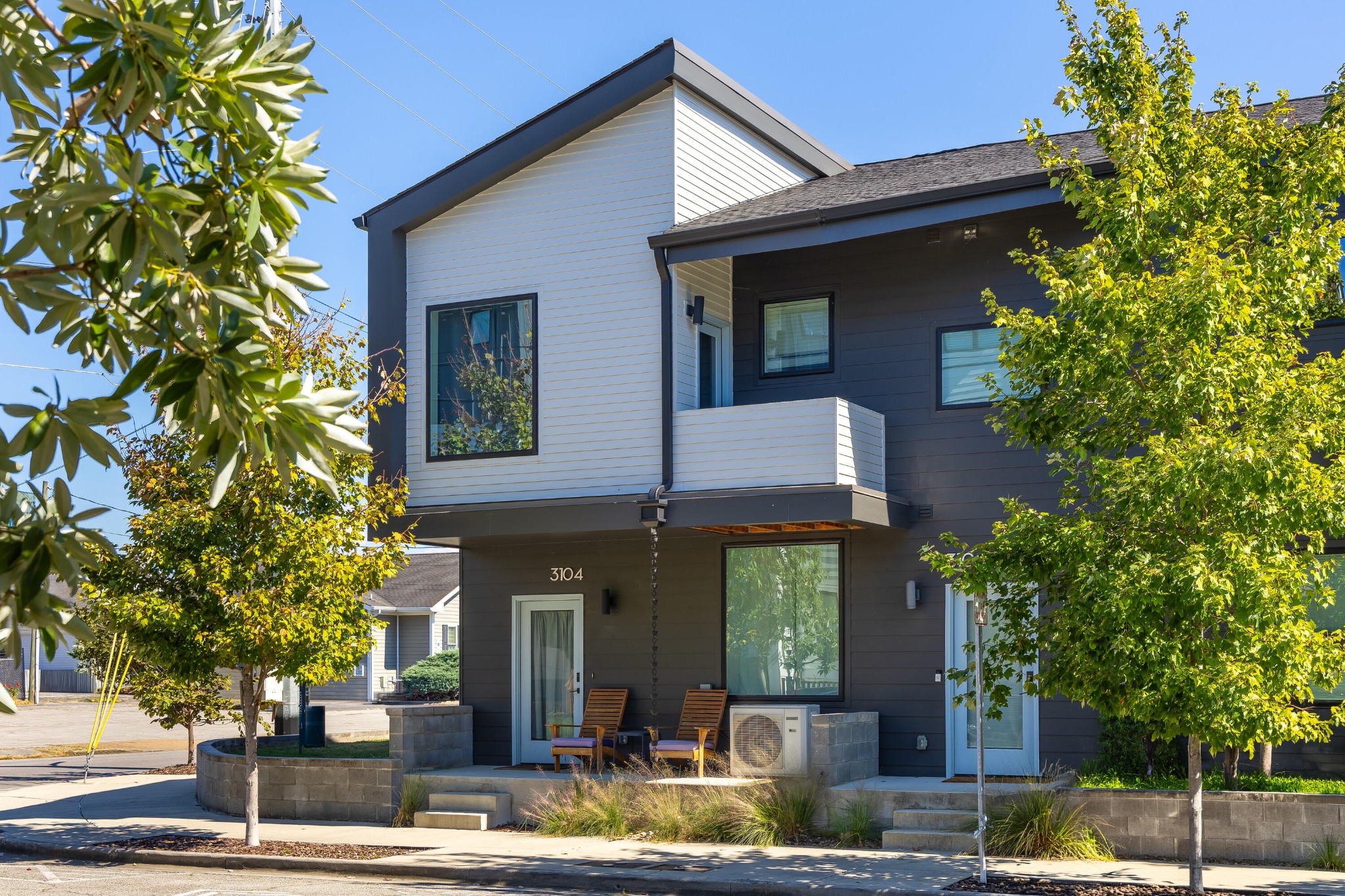 3104 Saint Elmo Avenue Property Photo 1