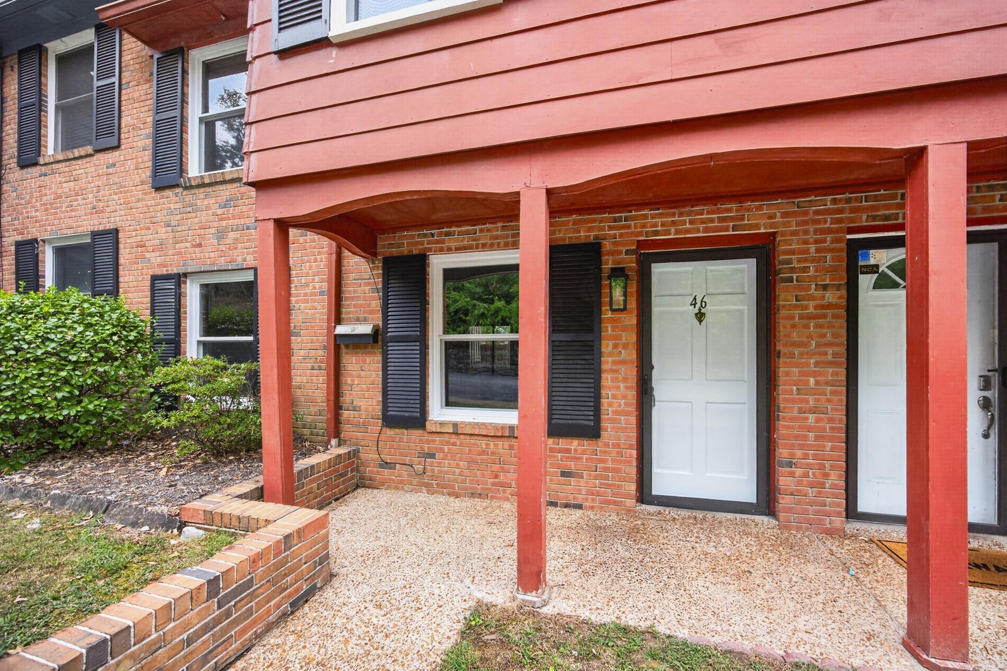 5515 Country Dr Property Photo 3