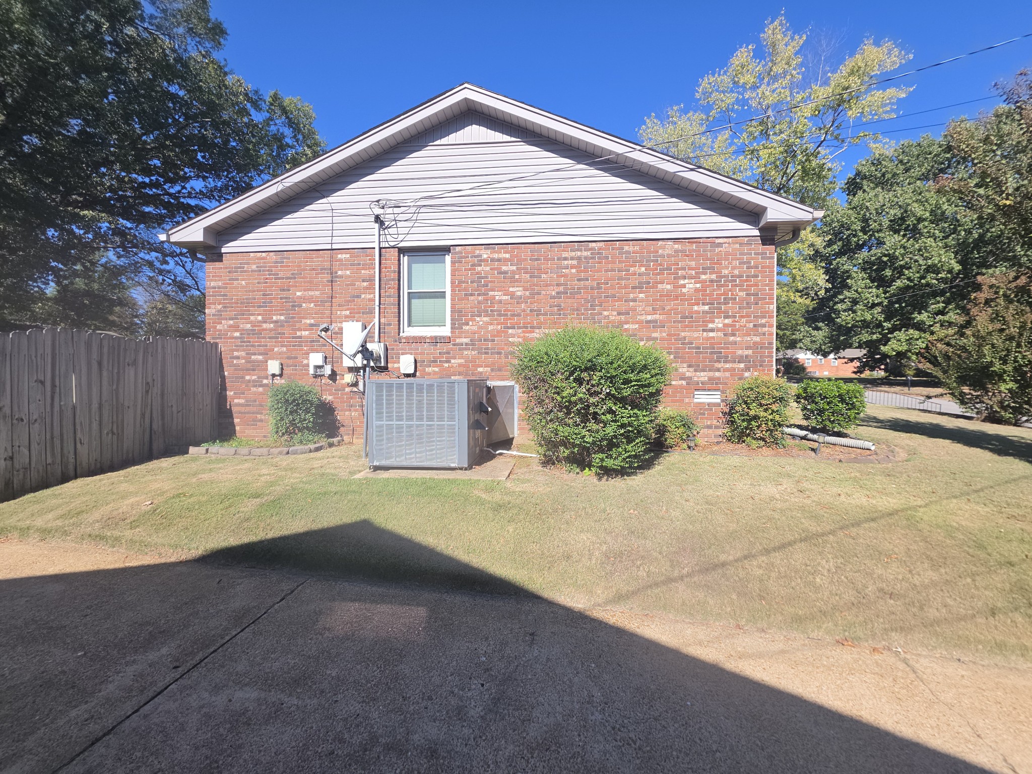 112 Whitfield Dr Property Photo 16