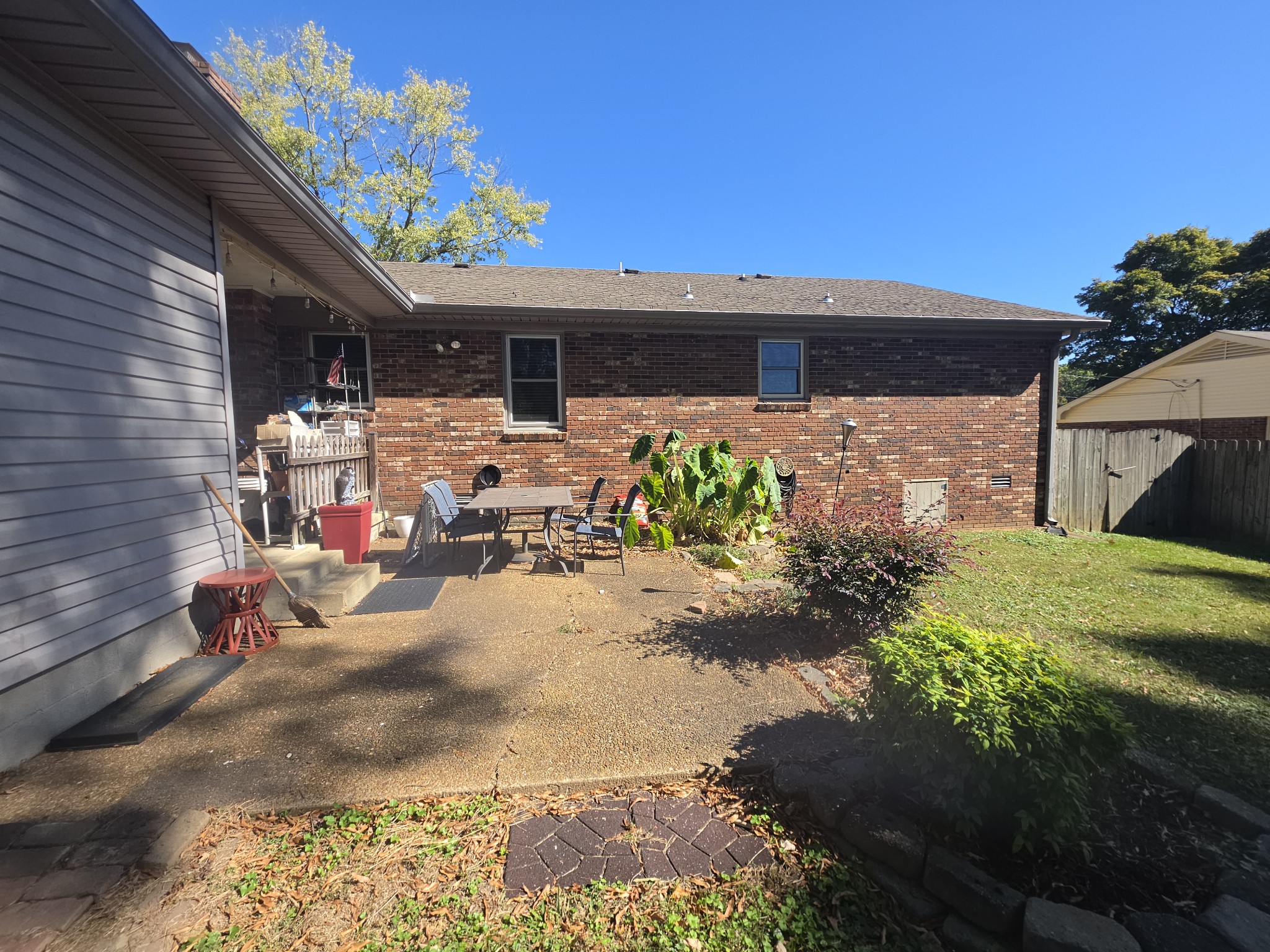112 Whitfield Dr Property Photo 17