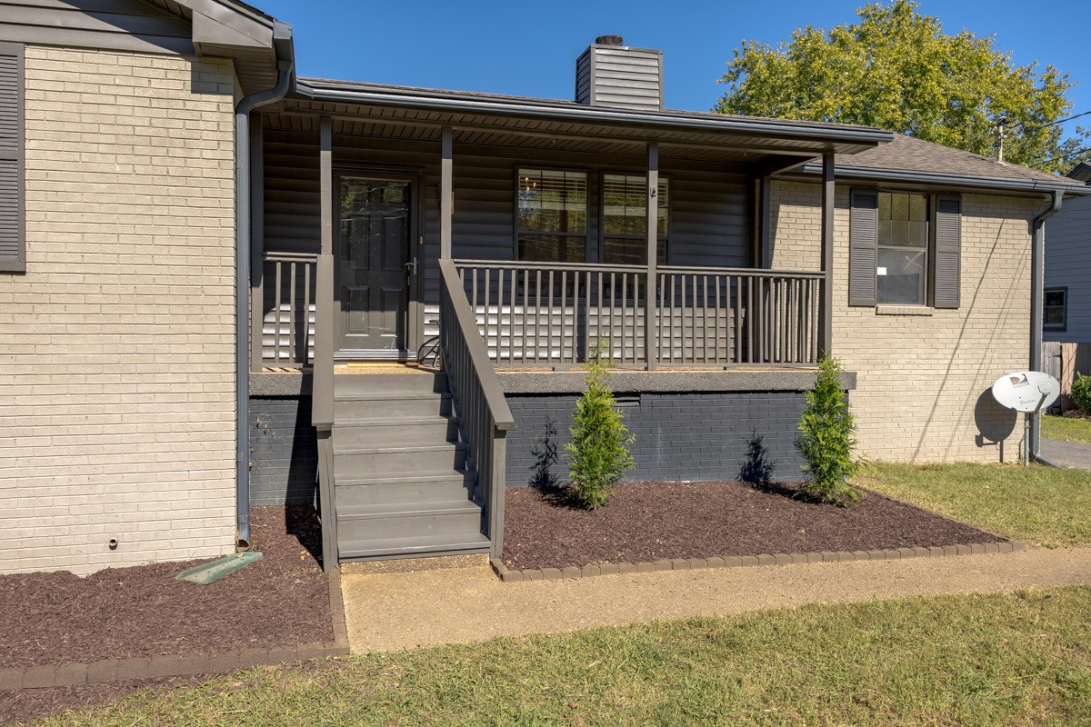 2529 Mcginnis Dr Property Photo 2
