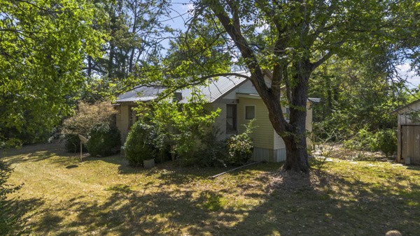 136 Dills Ln Property Photo 1