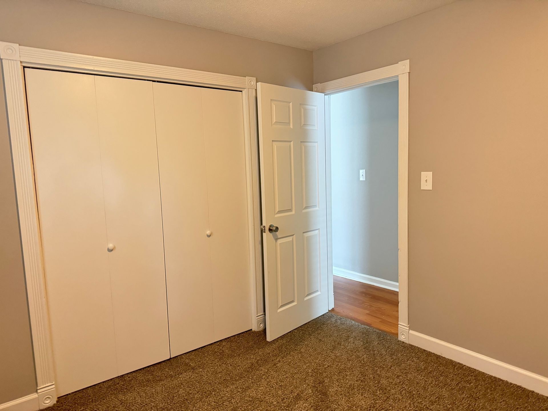 552 Lorie Lane Property Photo 17